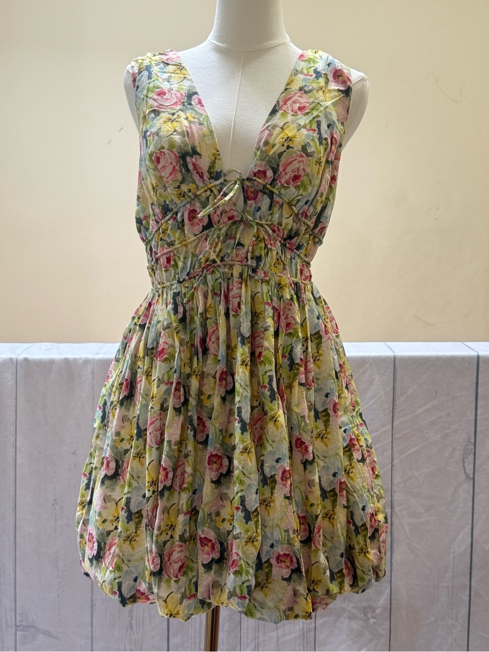 En Saison Yellow Floral Mini Dress with Pink Roses